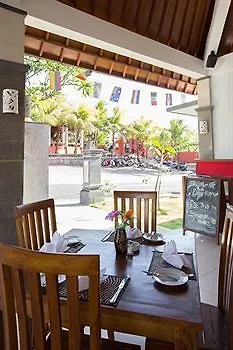 מלון קוטה לומבוק The Brothers Villas Padang Padang