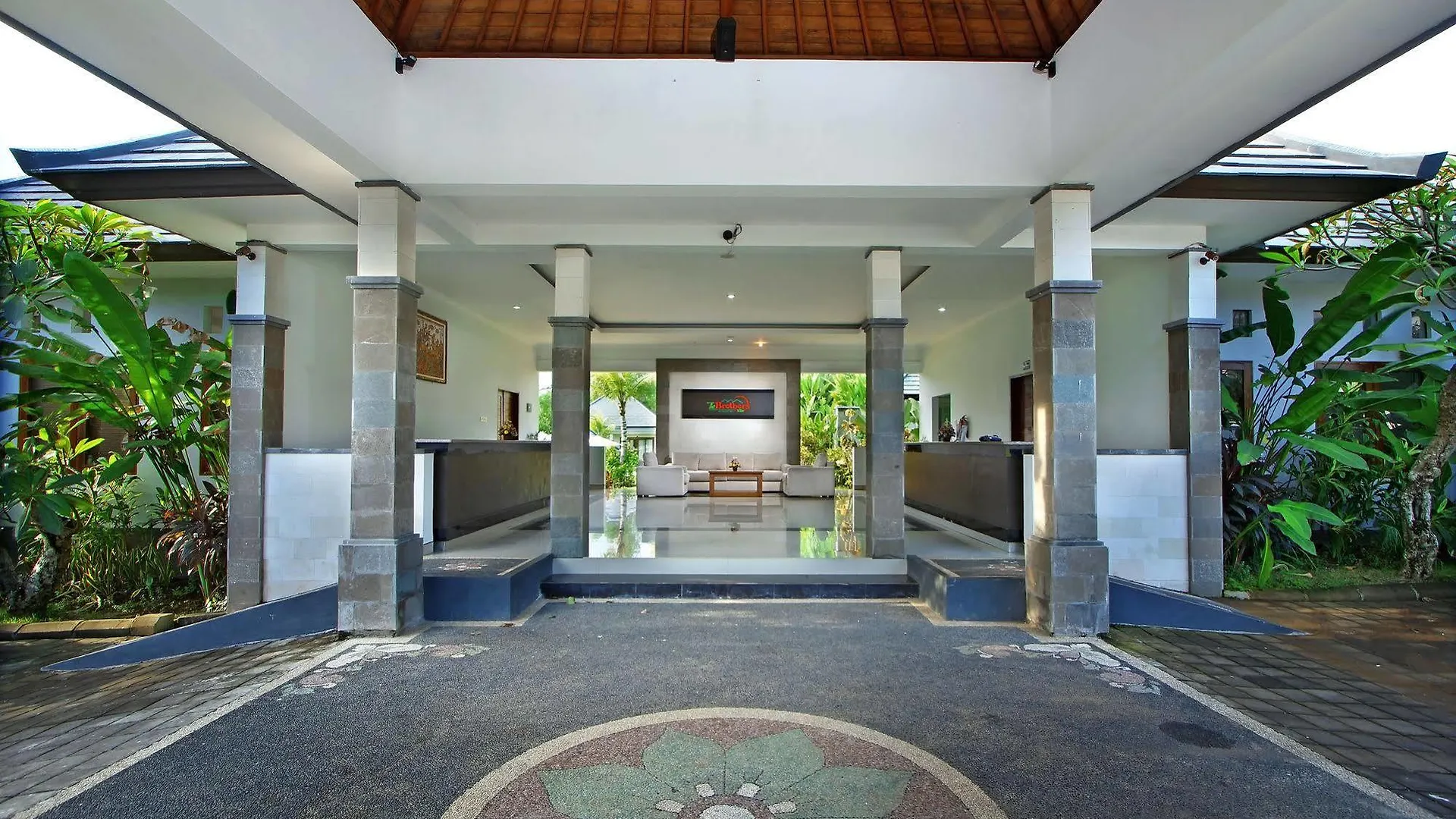 מלון קוטה לומבוק The Brothers Villas Padang Padang